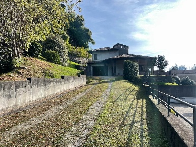 Foto Villa unifamiliare a Verbania Trobaso, Renco, Possaccio, Unchio