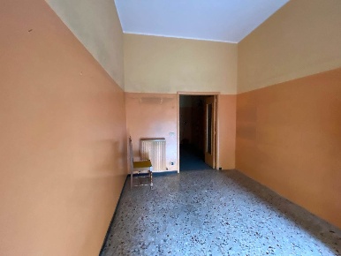Foto Negozio a Piacenza Dante - Cheope di 30 m² con 2 locali in vendita