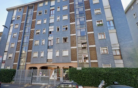 Foto Garage in via Ronchi  34, Milano Udine di 16 m² con 1 locali