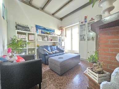 Foto Appartamento a Camaiore Camaiore Paese di 70 m² con 5 locali