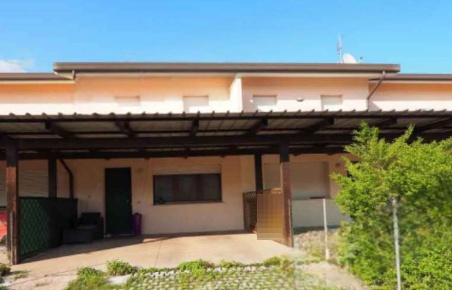 Foto Villa a schiera in Vicolo rive dei cuoi, Fontanafredda di 118 m²