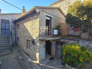 Foto Appartamento a Massa Martana di 50 m² con 4 locali in vendita