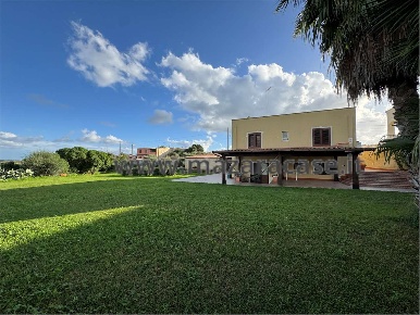 Foto Villa unifamiliare a Mazara del Vallo di 150 m² con 6 locali
