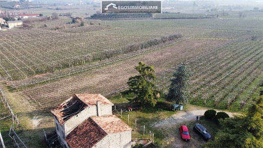 Foto Rustico in Via Bellavista snc, Sona con 10 locali in vendita