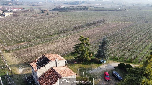 Foto Rustico in Via Bellavista snc, Sona con 10 locali in vendita