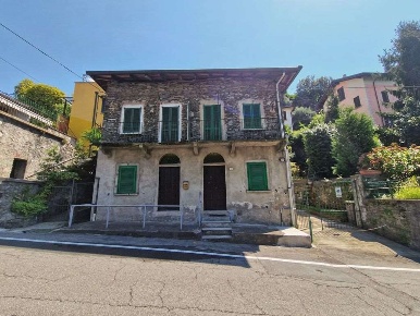 Foto Appartamento in Via Vecchia Intra Premeno, Verbania di 95 m²
