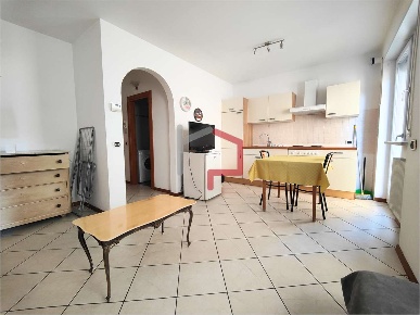 Foto Appartamento in Via Kennedy, Laives Centro di 48 m² con 2 locali