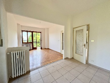 Foto Appartamento in Via Folis, Pino Torinese di 95 m² con 4 locali