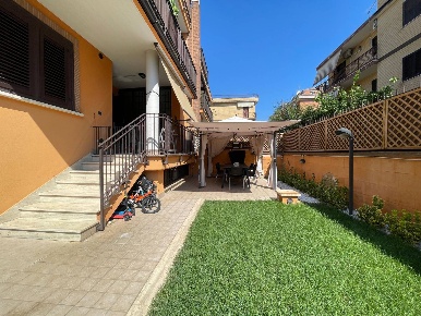 Foto Appartamento in Via Campofranco, Roma Borghesiana di 70 m² in vendita