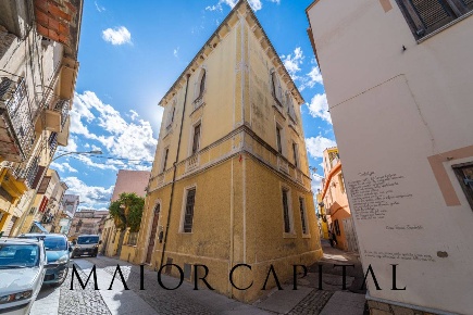 Foto Villa singola in Via Roma, Siniscola Centro di 458 m² con 16 locali