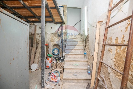 Foto Appartamento in via romano, Caltagirone Centro di 80 m² con 4 locali