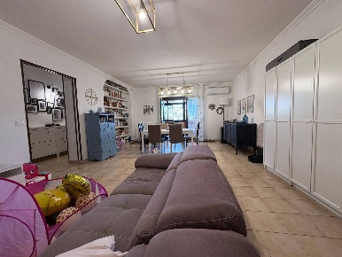 Foto Appartamento in Via Rosata, Guidonia Montecelio Collefiorito di 120 m²