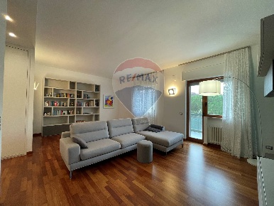 Foto Appartamento in Stradella Del Caffe', Bari Poggiofranco di 140 m²