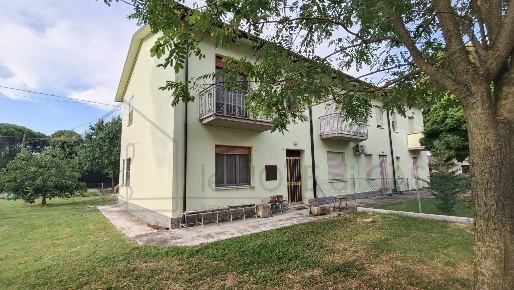 Foto Villa bifamiliare in via dismanino, Bertinoro Castiglione di 150 m²
