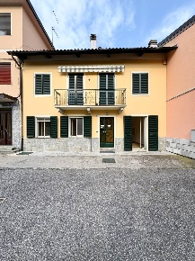 Foto Villa a schiera in Via Roma, Baldissero Torinese di 120 m² in vendita