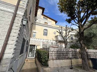 Foto Attico in Bobbio, Roma Re di Roma di 202 m² con 7 locali in vendita