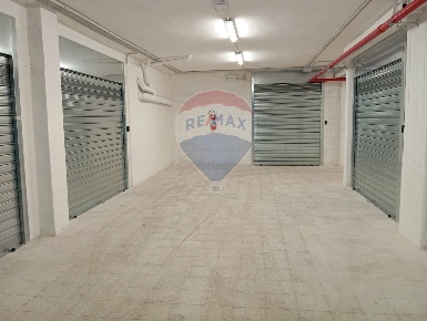 Foto Box in via carrante, Bari Poggiofranco di 16 m² con 1 locali