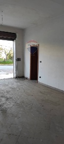 Foto Locale commerciale in Via Sandro Pertini, Corigliano-Rossano di 70 m²