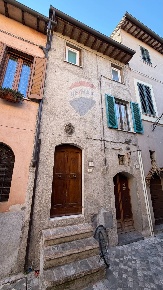 Foto Casa indipendente in Via Cortella, Foligno Centro Storico di 110 m²