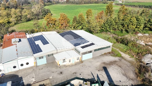 Foto Capannone industriale a Quinzano d'Oglio di 4662 m² in vendita
