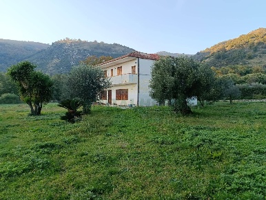 Foto Villa singola in via sp 90, Montoro Borgo di 284 m² con 5 locali