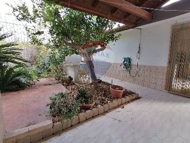 Foto Villa unifamiliare in Via Guatemala 82, Vittoria di 110 m² in vendita