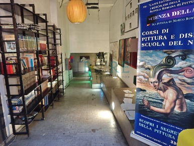 Foto Locale commerciale in via Ostiense, Roma Ostiense di 900 m² in vendita