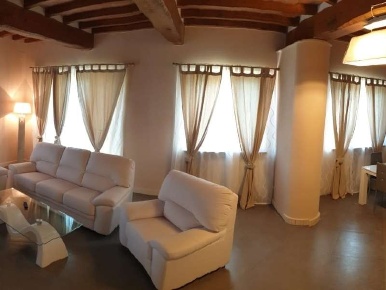 Foto Villa unifamiliare a Seravezza Ripa Pozzi Querceta Ponterosso