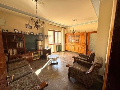 Foto Appartamento in VIA GUIDO CELLI 4, Teramo Centro di 121 m² in vendita