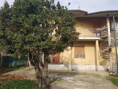 Foto Case semi ndipendenti a Pagazzano di 132 m² con 4 locali in vendita