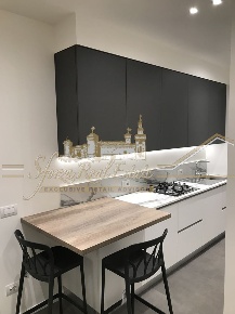 Foto Appartamento in Via Borghese, Milano Cenisio di 93 m² con 3 locali