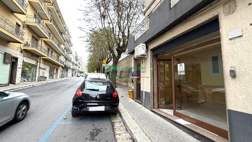 Foto Locale commerciale a Ragusa San Luigi - Archimede di 35 m² in vendita