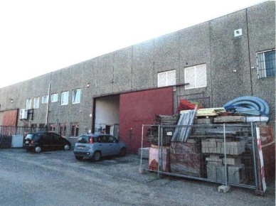 Foto Laboratorio a Settimo Milanese Centro di 478 m² con 1 locali