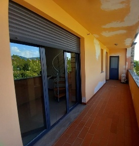 Foto Ufficio a Vecchiano Vecchiano Nodica di 70 m² con 3 locali in affitto