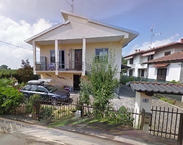 Foto Villa unifamiliare a Olevano di Lomellina di 258 m² con 4 locali