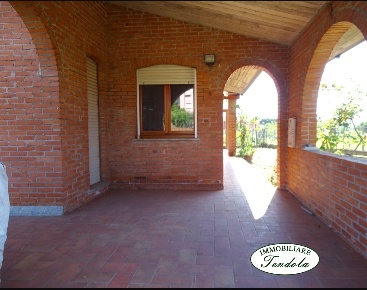 Foto Villa unifamiliare a Castelnuovo Magra Colombiera Molicciara di 250 m²