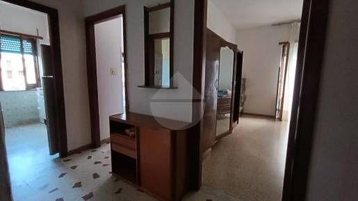 Foto Appartamento in VIA ELENA DI SAVOIA, Minturno di 70 m² con 3 locali