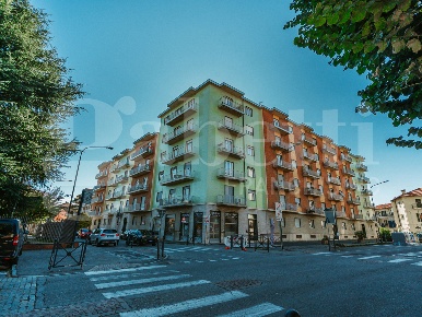 Foto Appartamento in Corso PIAVE 23, Pinerolo Centro di 151 m² con 5 locali