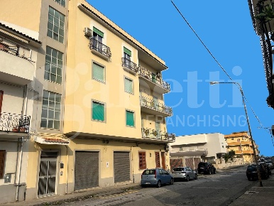 Foto Appartamento in Via San SaccÃ  5, Venetico Venetico Marina di 150 m²