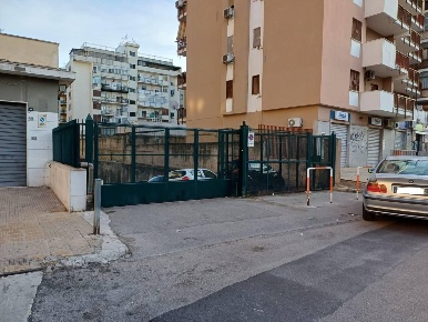 Foto Box in VIA Olanda 25, Palermo Strasburgo - Belgio di 18 m² in affitto