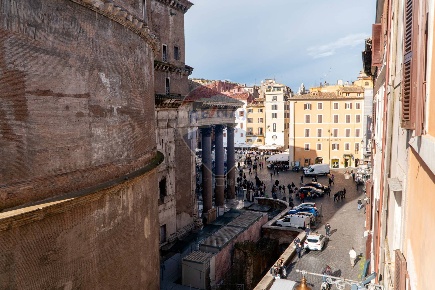 Foto Appartamento in Via della Minerva, Roma Pantheon di 130 m² in vendita