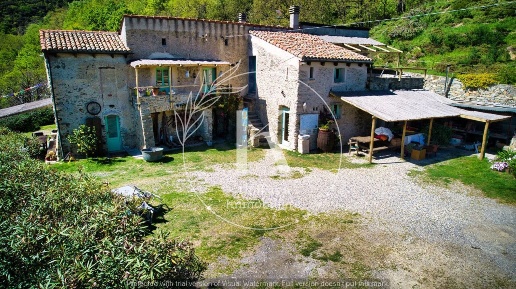 Foto Casale in Orco Feglino, Orco Feglino Feglino di 250 m² con 10 locali