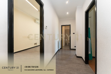 Foto Appartamento in Via Mineo 33, Catania Cibali di 129 m² con 7 locali