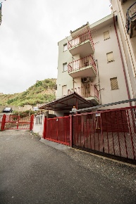 Foto Appartamento in Via Comunale Santo 83a, Messina Gazzi di 60 m²