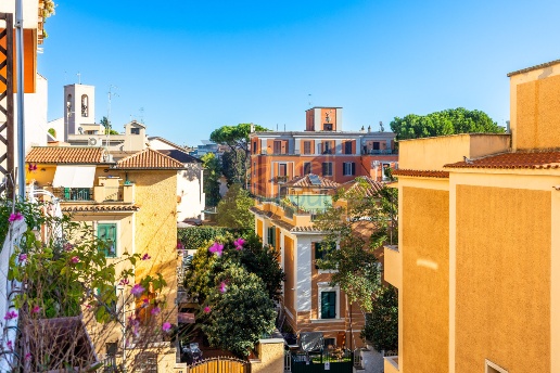 casa indipendente in vendita a Roma in zona Tuscolano