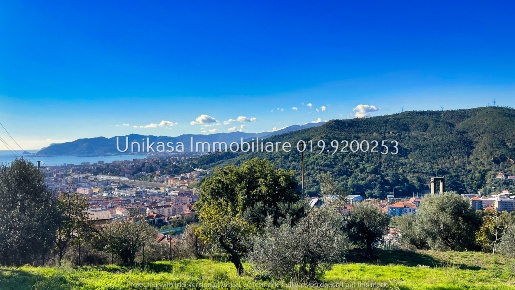 Foto Terreno edificabile in Via San Lorenzo, Savona di 2000 m² in vendita