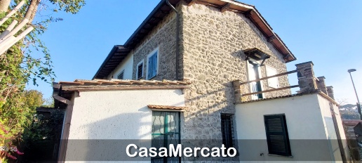 Foto Villa bifamiliare in Via Sacramento, Rocca di Papa Centro di 100 m²