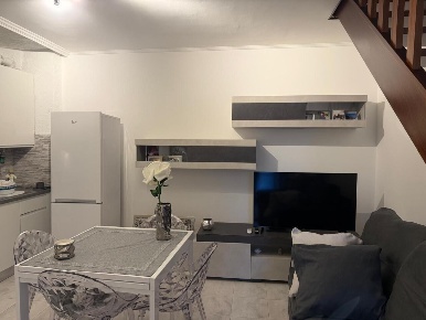 Foto Appartamento a Luni Luni Mare di 80 m² con 4 locali in vendita