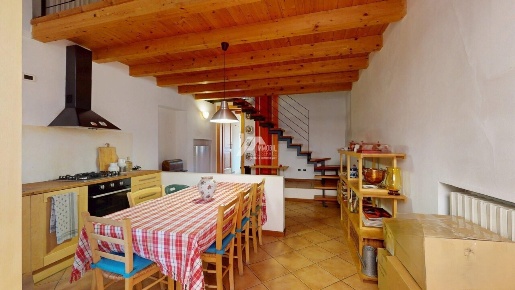 Foto Appartamento in Via dell'Albera, Gardone Riviera Centro di 77 m²