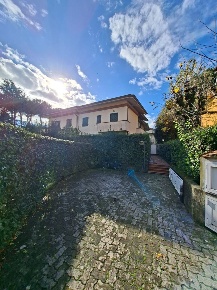 Foto Appartamento a Massa di 150 m² in vendita